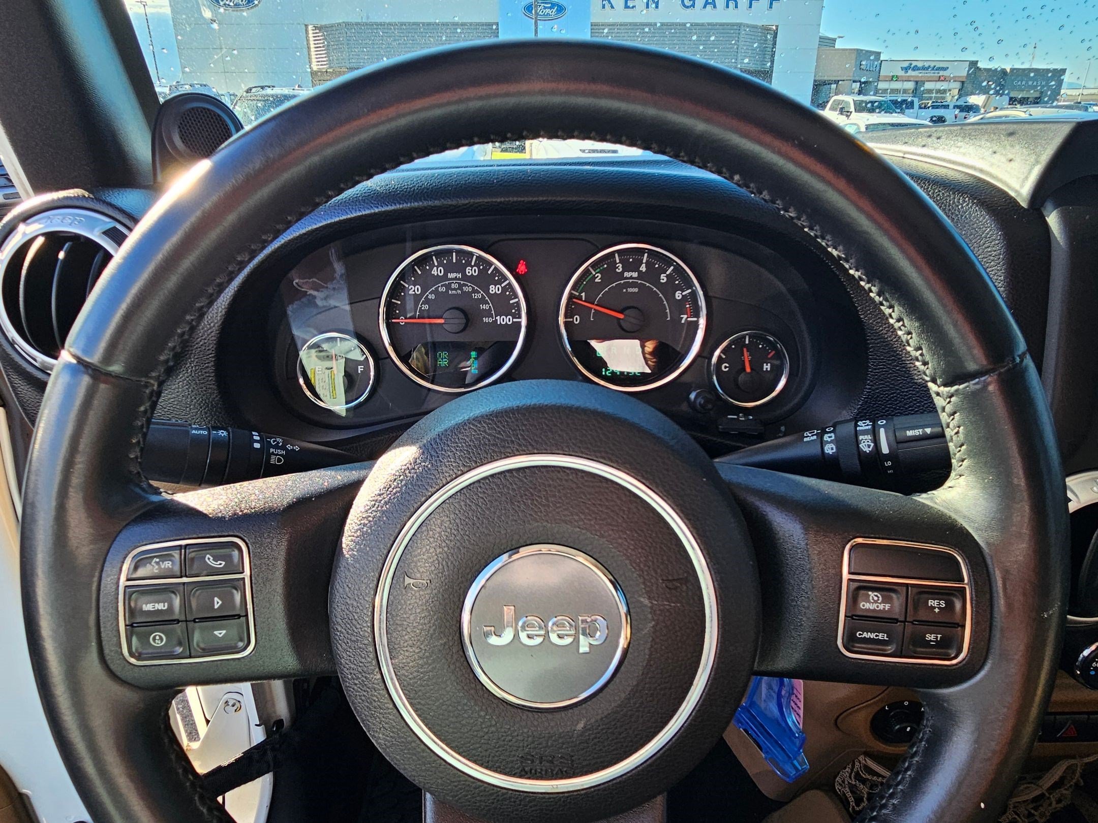 Used 2013 Bright White Clearcoat Jeep Sahara image 20
