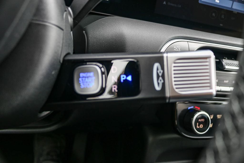 New 2026 Silver Hyundai SEL Premium image 25