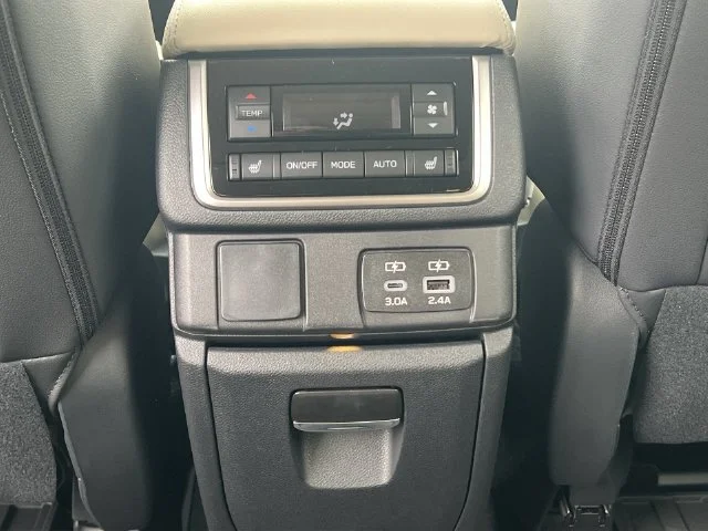 New 2026 AUTUMN GREEN METALLIC Subaru Limited 7-Passenger image 36