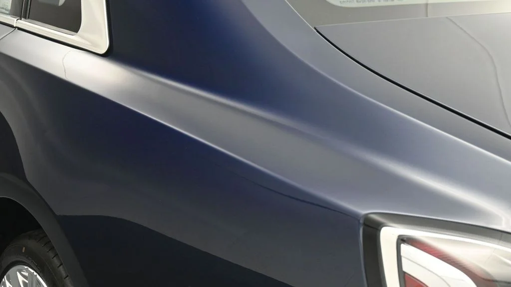New 2027 Black Rolls-Royce  image 13