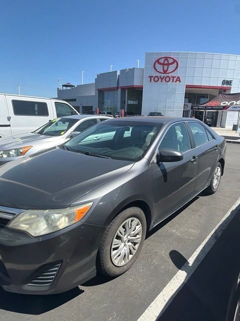 Used 2013 Gray Toyota LE image 1