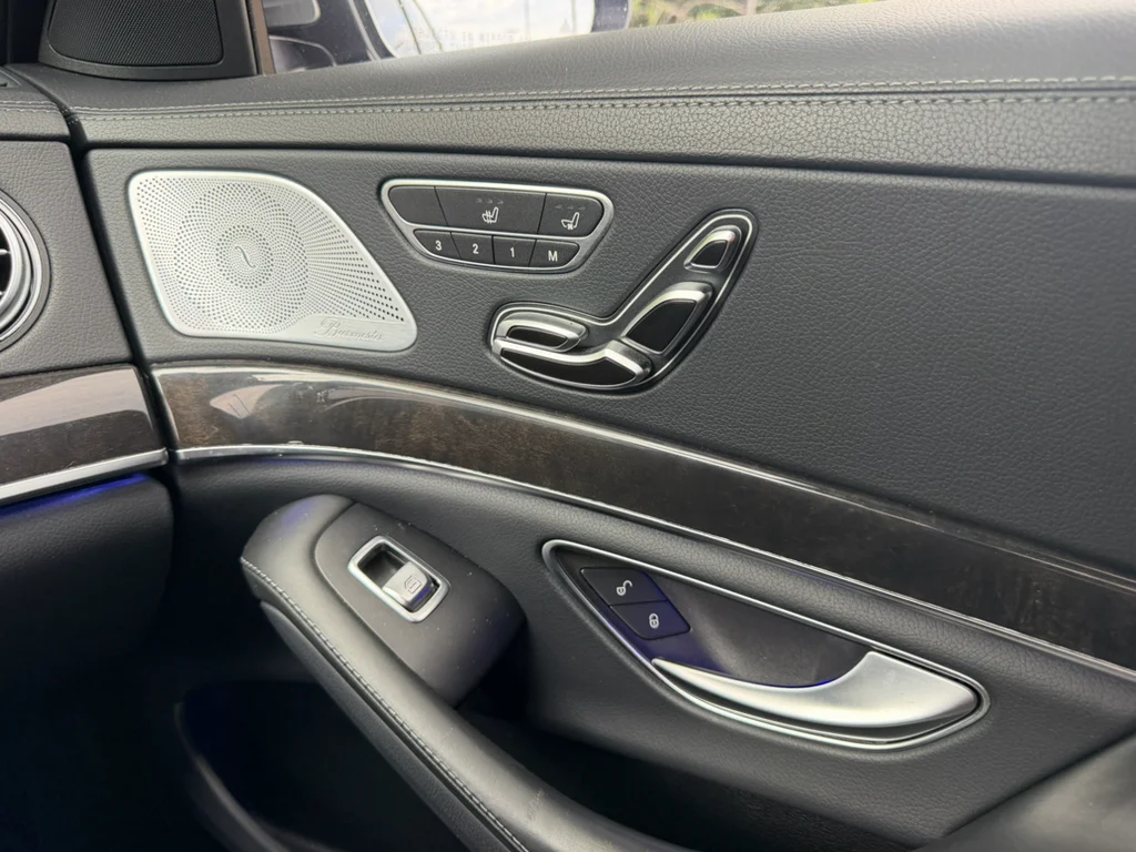 Used 2019 Iridium Silver Metallic Mercedes-Benz S560 4MATIC® image 27