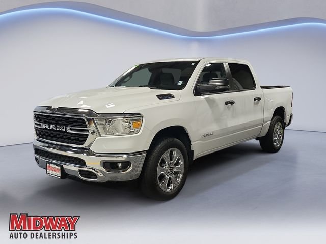 2023 RAM 1500 Big Horn/Lone Star 4x4 Crew Cab 5'7's photo