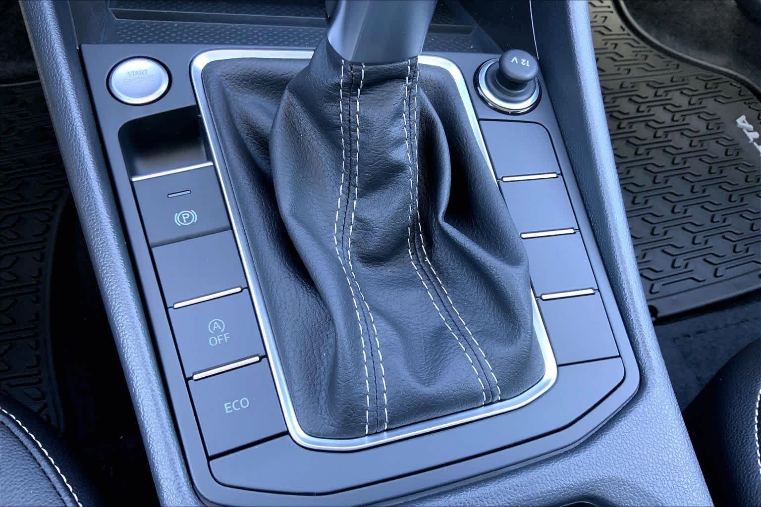 New 2026 Monument Gray Volkswagen SE image 20