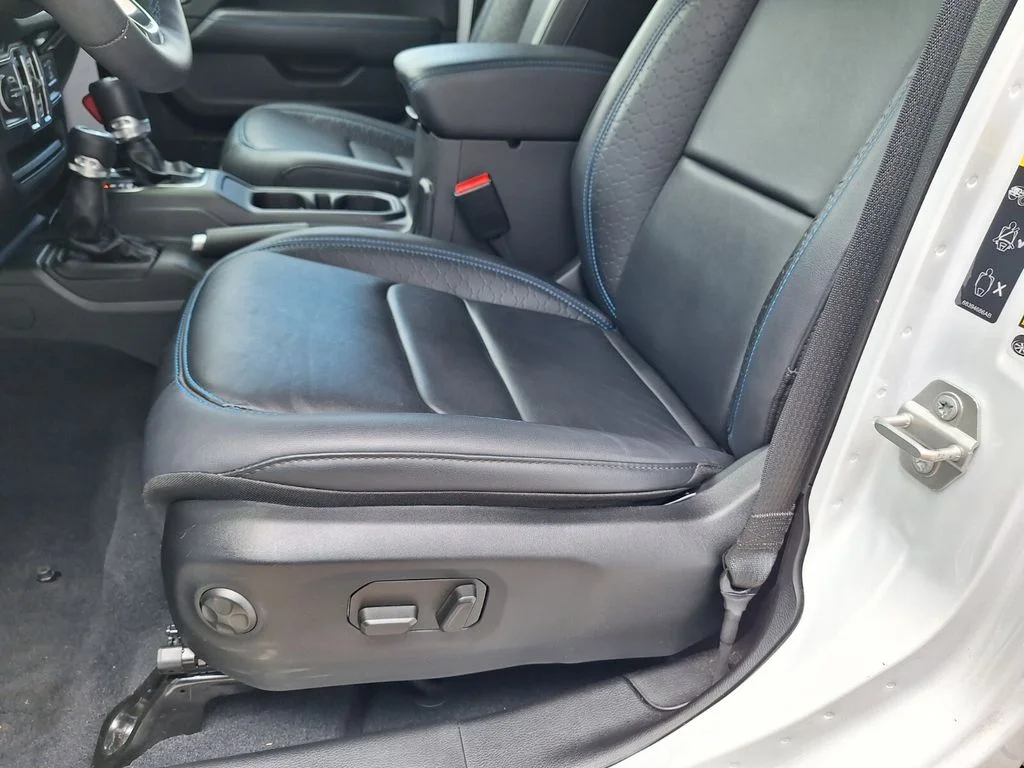 Used 2024 White Jeep High Altitude 4xe image 10