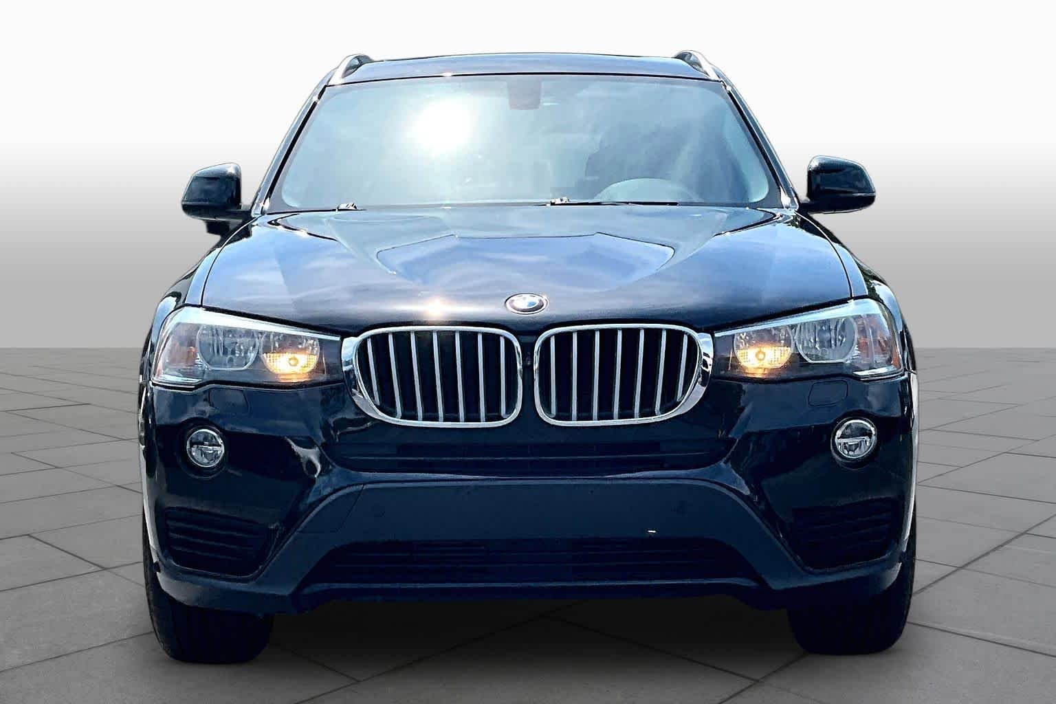 Used 2017 Jet Black BMW sDrive28i image 4