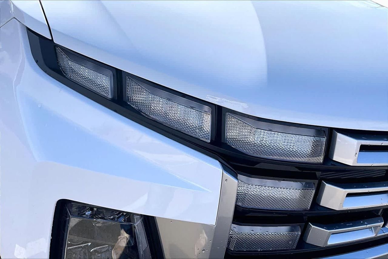 New 2026 Atlas White Hyundai SEL image 13