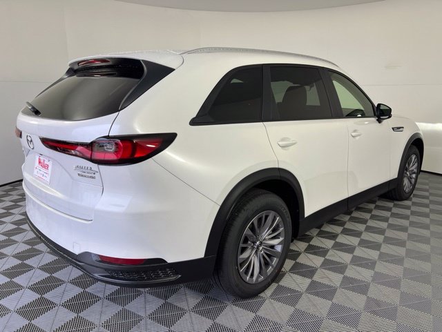 New 2026 White Mazda 3.3 Turbo Select image 7