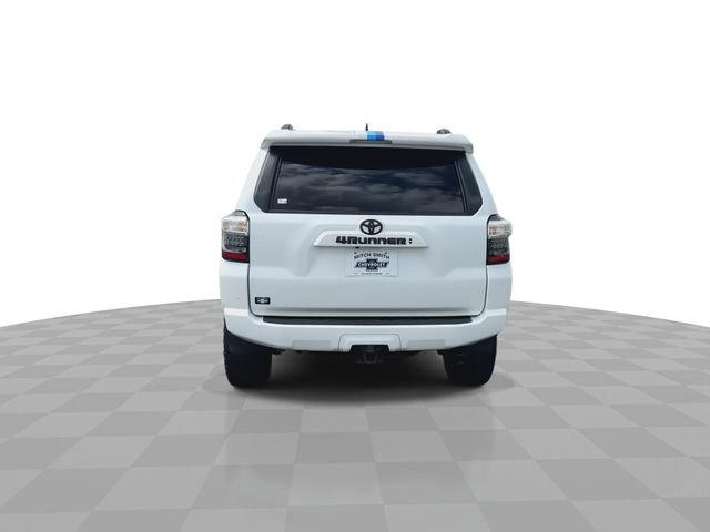 Used 2022 White Toyota SR5 Premium image 7