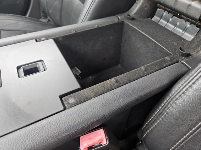 Used 2015 Gray Ford SEL image 26