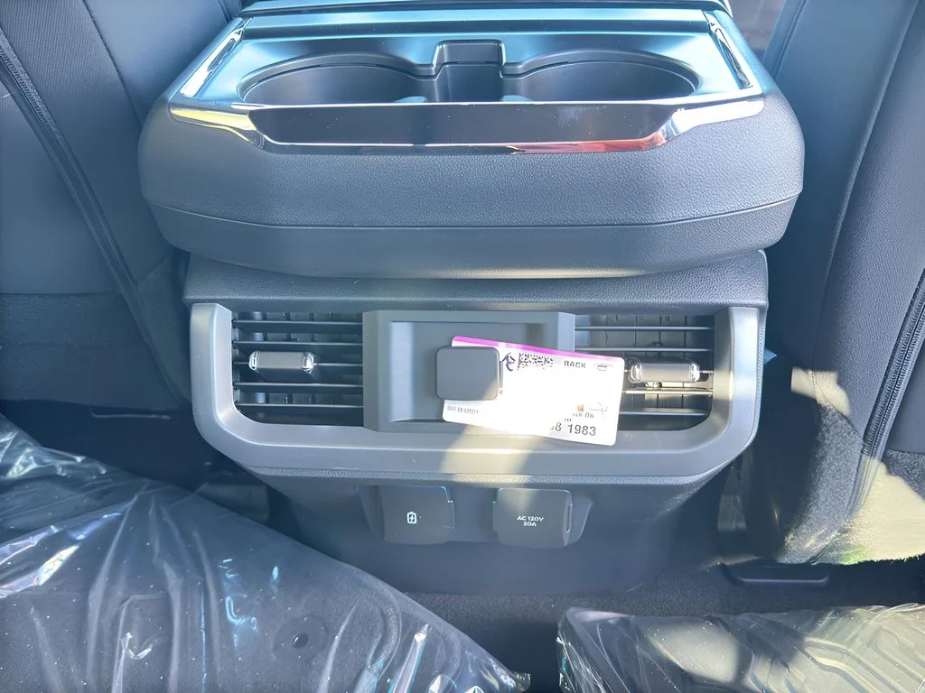 New 2026 Avalanche Ford XLT image 32