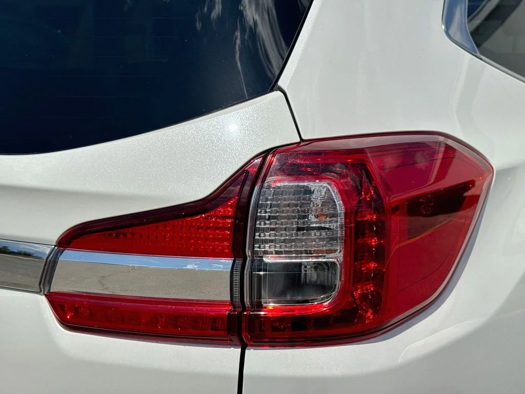 Used 2020 White Subaru Premium image 32