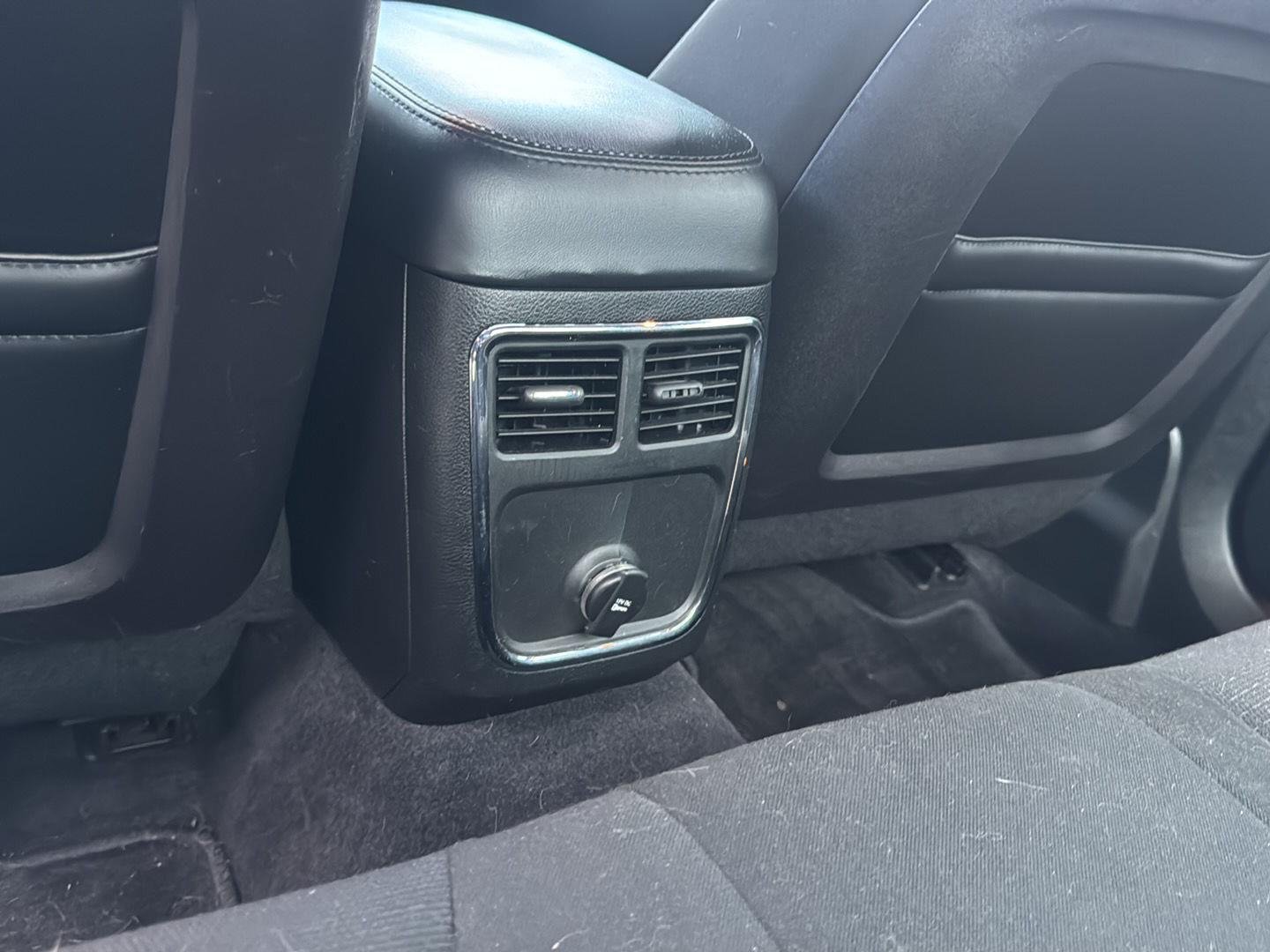 Used 2014 Jazz Blue Pearlcoat Dodge SE image 26