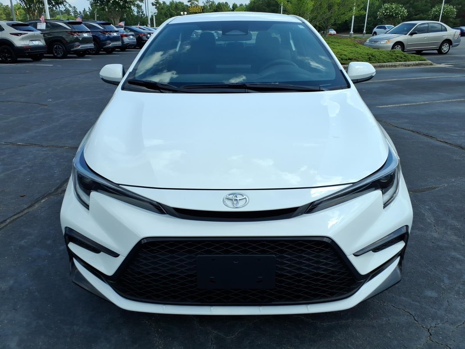 Used 2026 Ice Cap Toyota SE image 7