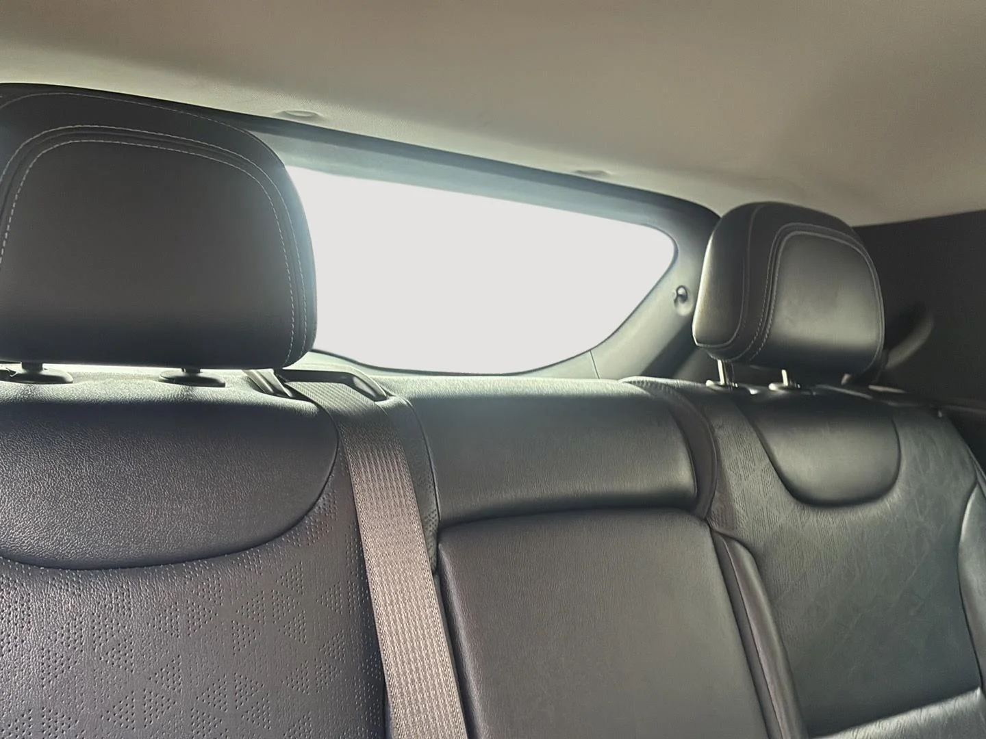 Used 2022 Gray Ghost Metallic Chevrolet Premier image 18