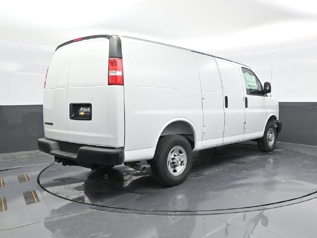 2025 Chevrolet Express Cargo Work Van - Photo 6