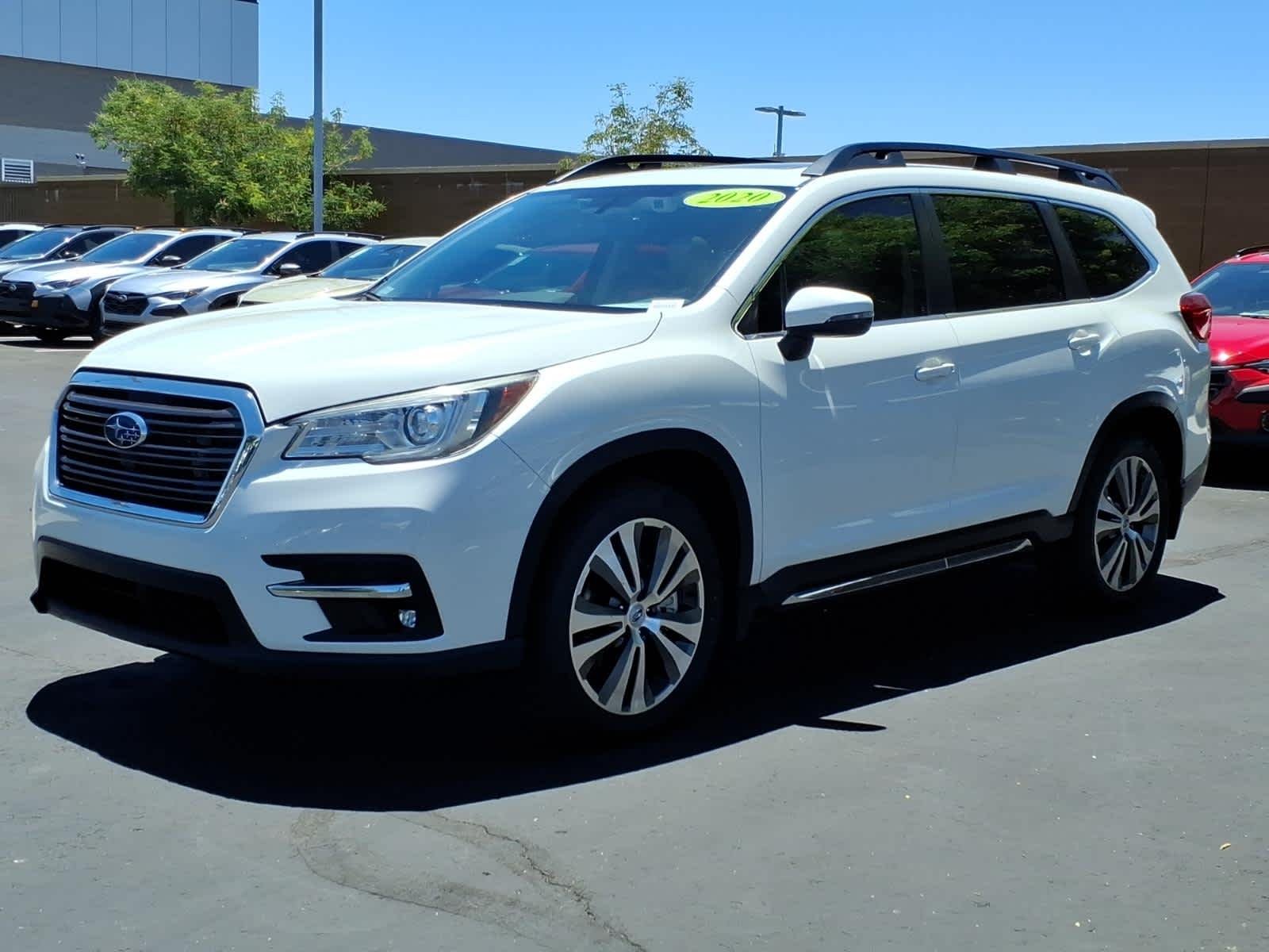 Used 2020 Crystal White Pearl Subaru Limited image 3
