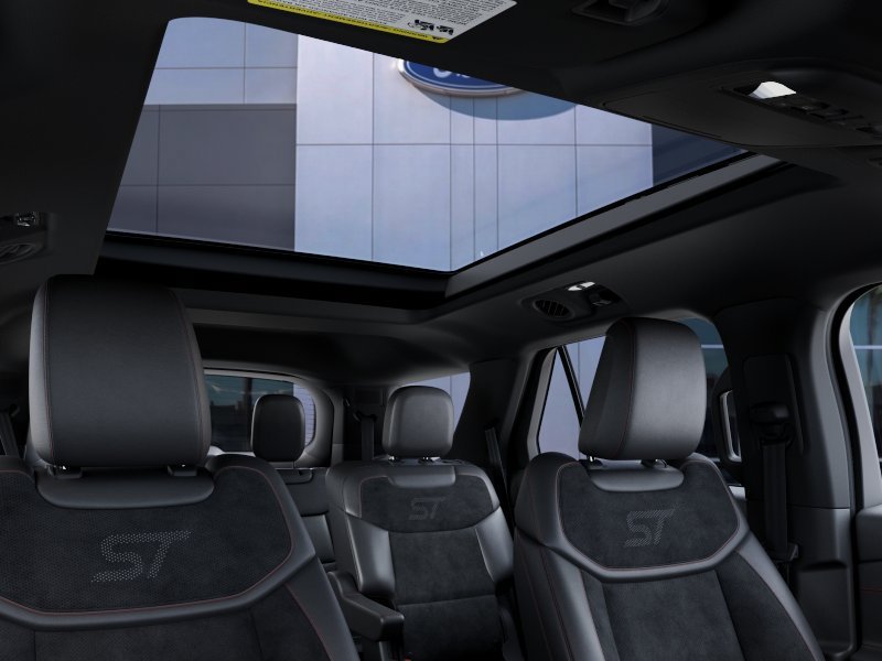 New 2027 Star White Metallic Tri-Coat Ford ST image 22