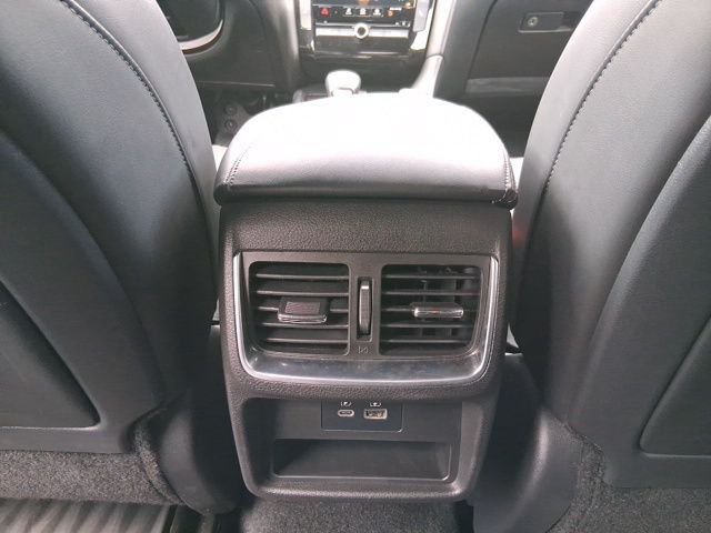 Used 2023 Gray INFINITI LUXE image 23