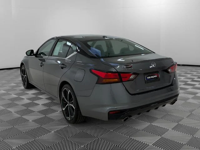 Certified Used 2024 Gray Nissan SR FWD image 3