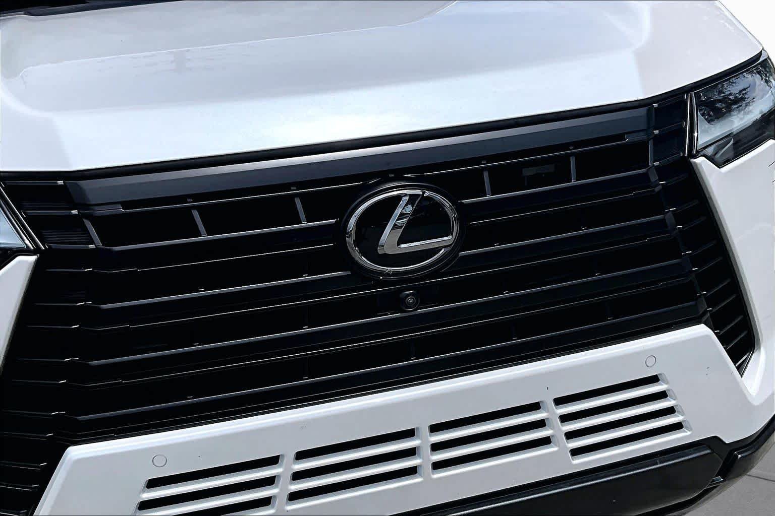 Used 2024 Eminent White Pearl Lexus Luxury image 30