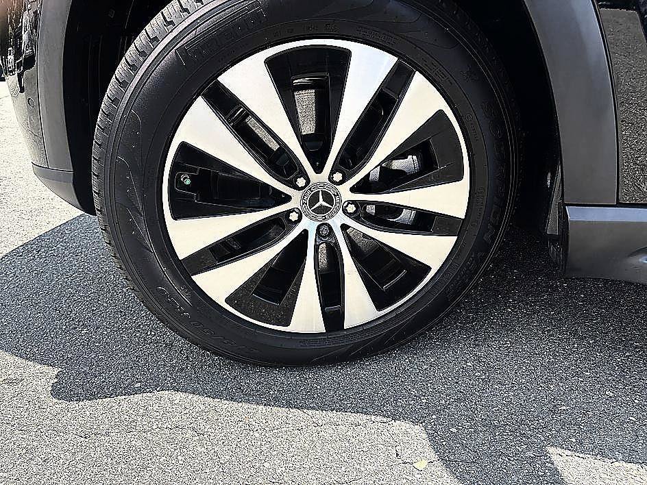 Used 2024 Black Mercedes-Benz GLE 450 image 4