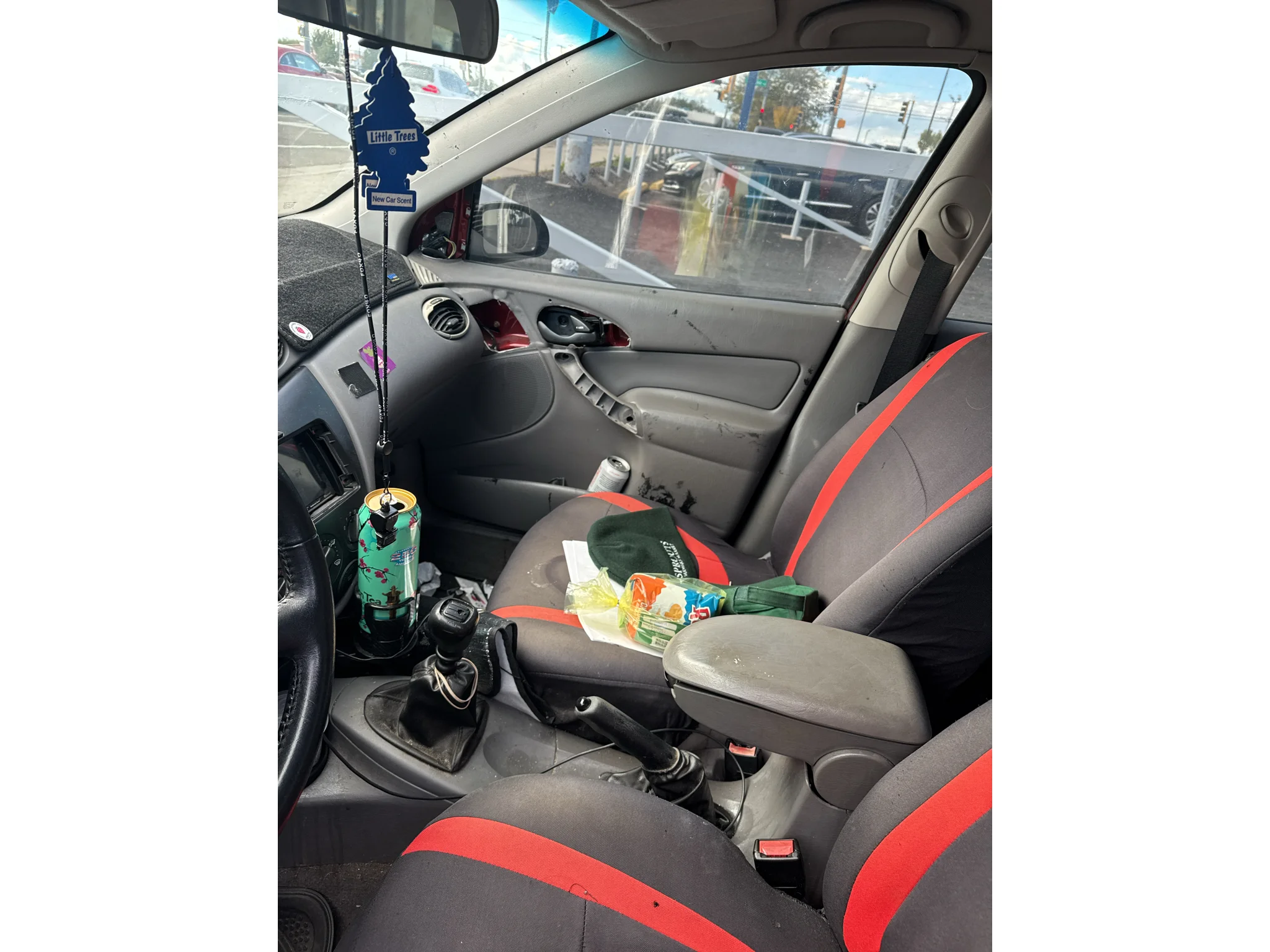 Used 2001 Red Ford SE Comfort w/Zetec image 8