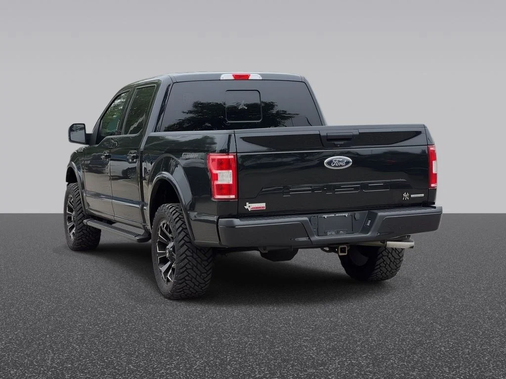 Used 2019 Black Ford XLT image 4