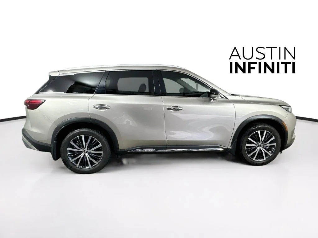 Certified Used 2024 Silver INFINITI Sensory image 11