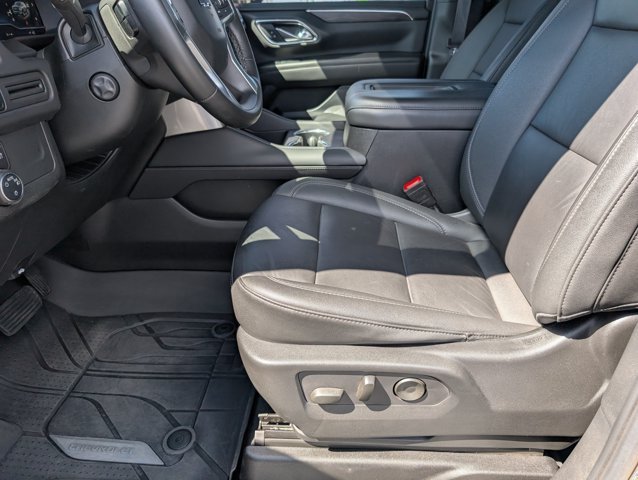 Used 2024 Black Chevrolet Z71 image 16