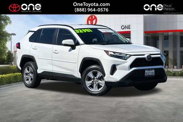 2022 Toyota RAV4 XLE