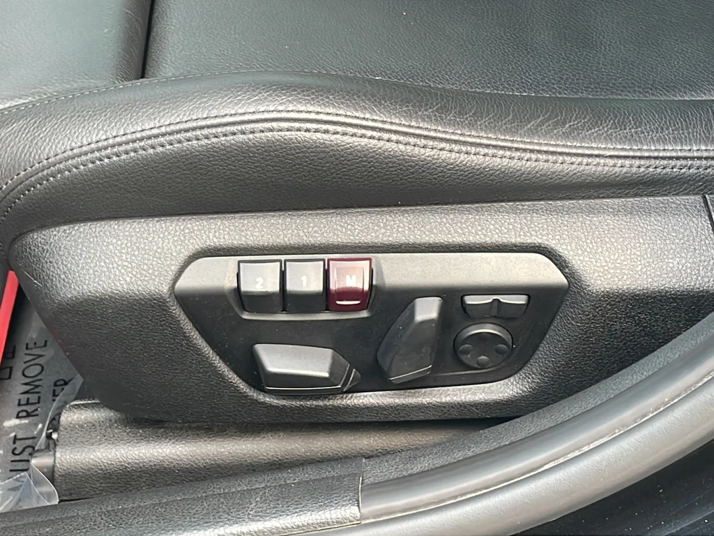 Used 2013 Black BMW 335i xDrive image 18