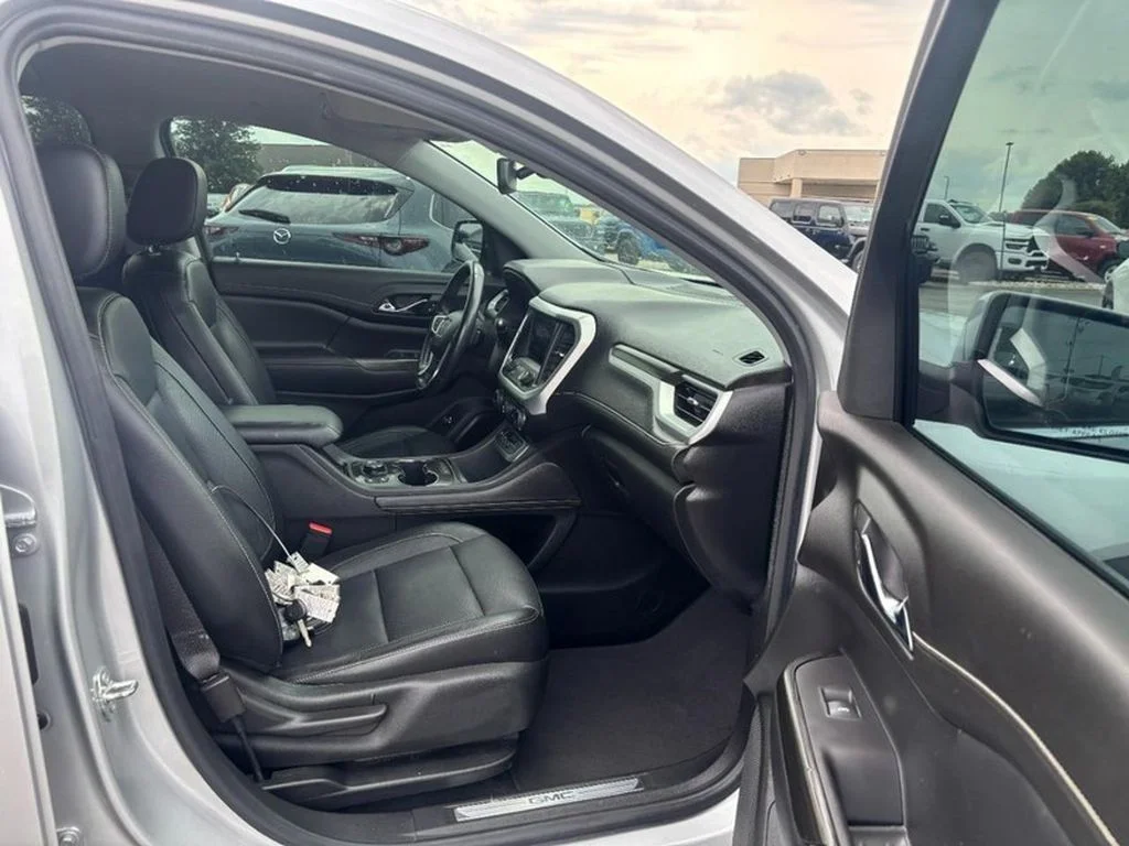 Used 2020 QUICKSILVER METALLIC GMC SLT image 12
