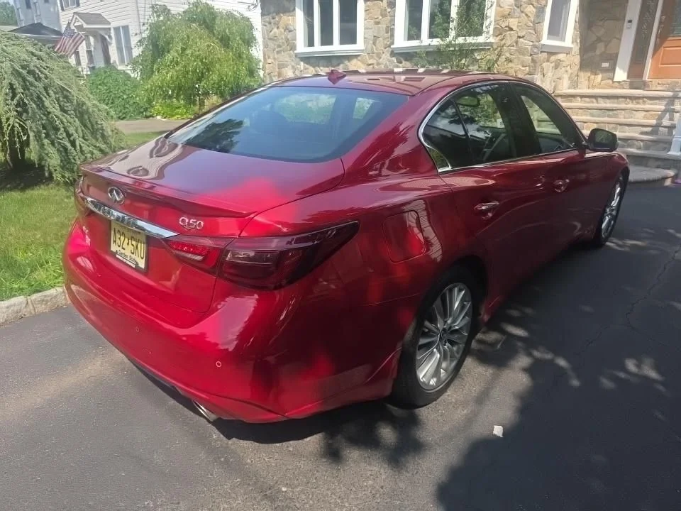 Certified Used 2023 Red INFINITI LUXE image 4