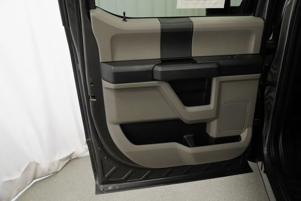 Used 2020 Gray Ford XL image 23
