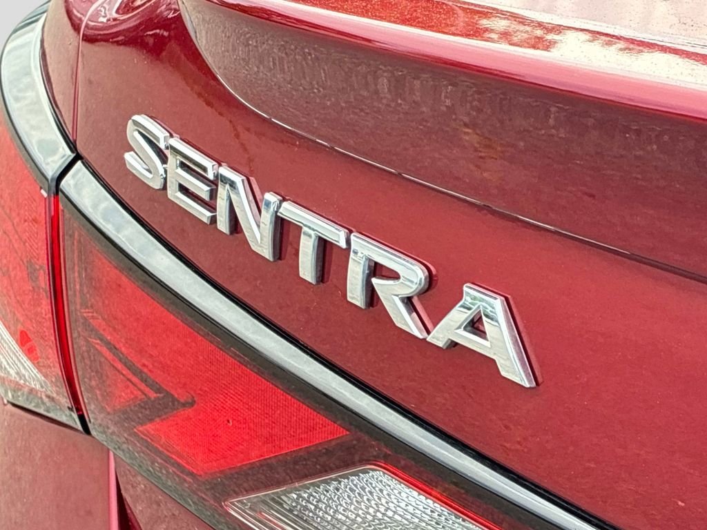 Used 2022 Red Nissan SR image 10