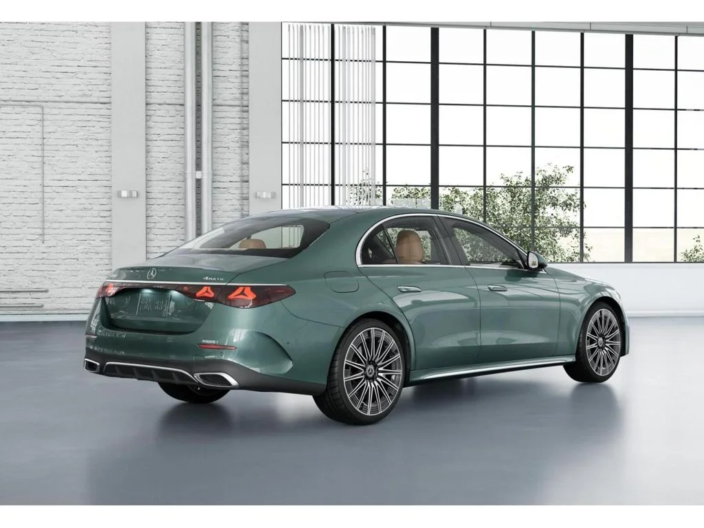 2026 Mercedes-Benz E-Class E450 - Photo 20