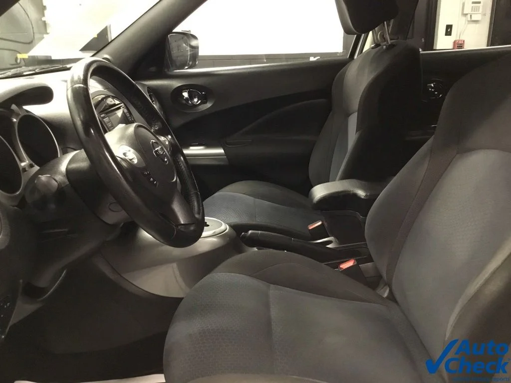 Used 2017 Silver Nissan SV image 23