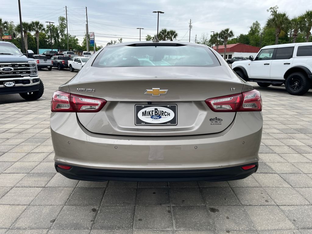 Used 2024 Mineral Gray Metallic Chevrolet LT image 5