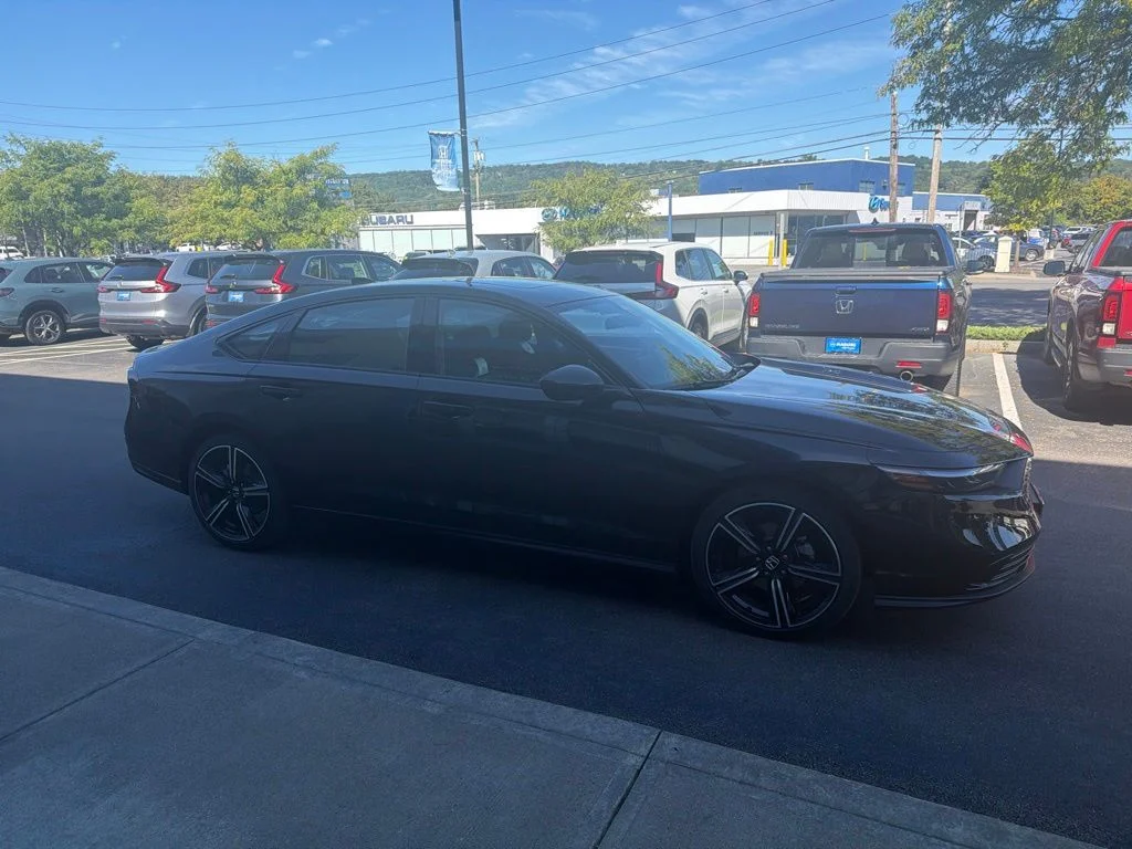 New 2026 Black Honda SE image 4