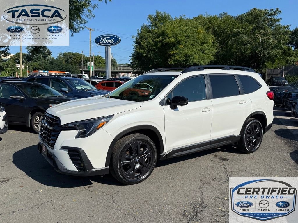Used 2023 White Subaru Onyx Edition image 1