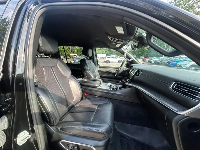 Used 2024 Black Jeep Series II Sport Utility 4D image 21