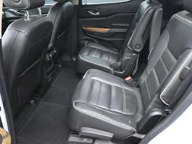 Used 2018 White GMC Denali image 19