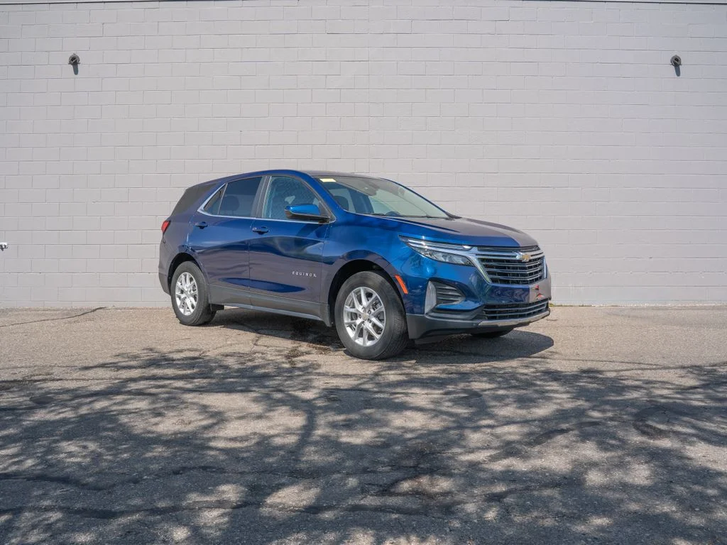 Used 2023 Blue Chevrolet LT image 9