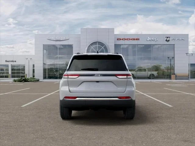New 2026 Bright White Clear-Coat Exterior Paint Jeep Limited image 59