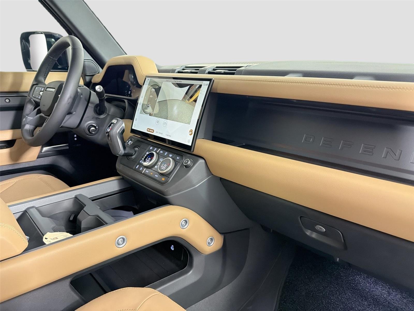 New 2026 CARPATHIAN GREY Land Rover X-Dynamic SE image 27