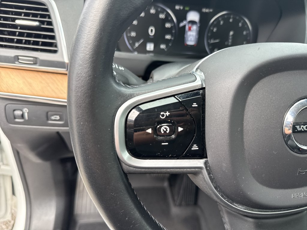Used 2021 Crystal White Metallic Volvo T6 Momentum image 21
