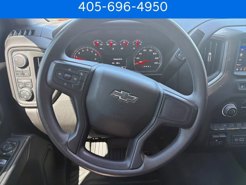 Pre-Owned 2025 Chevrolet Silverado 1500 Custom