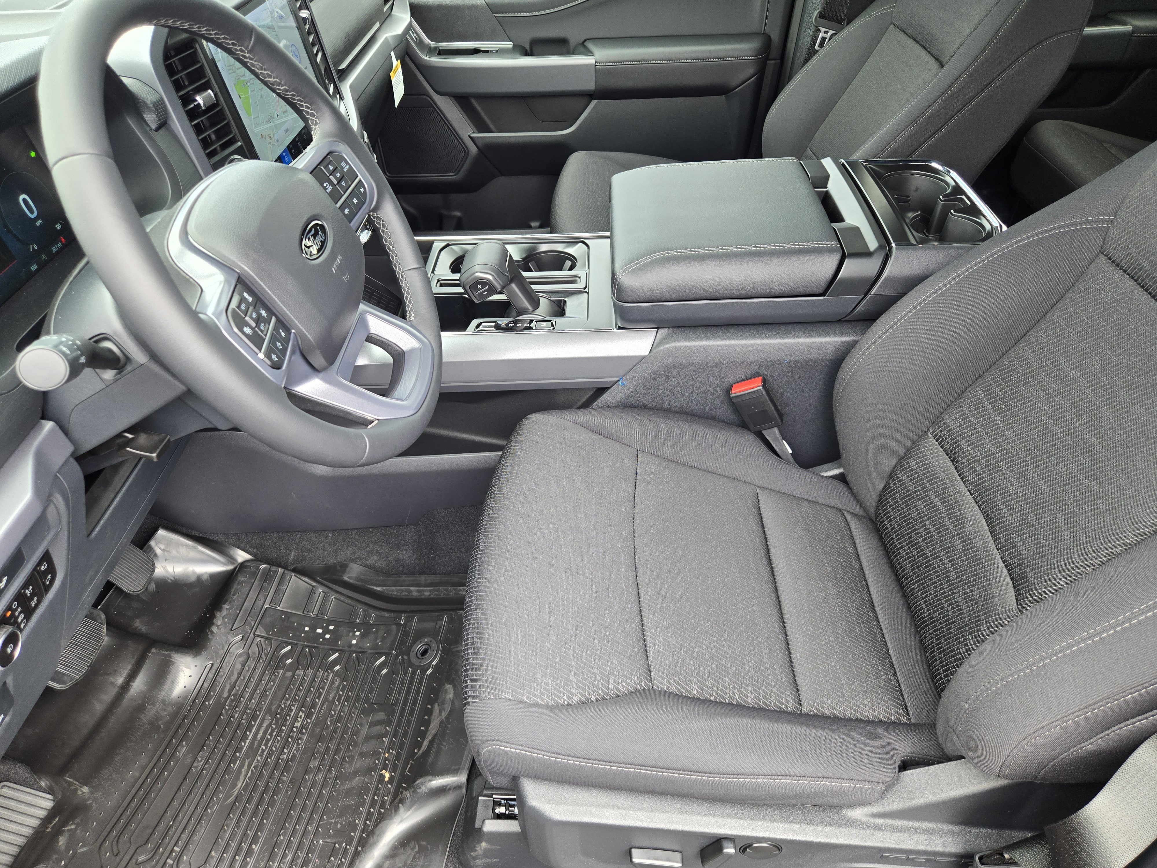 New 2026 Agate Black Metallic Ford XLT image 8