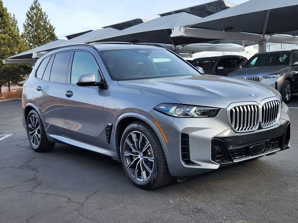 Used 2026 Skyscraper Grey Metallic BMW xDrive50e image 5